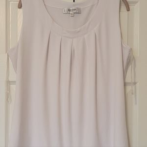 Jones Studio White Pleat Front Tank